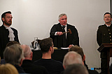 Anthony Russells creation 'The Trial of Padraig Pearse' is conducted in the wonderful surroundings of Finegan & Son Caf&eacute; in Newry. Organised by the Old Newry Society the Trial was conducted by members of Newpoint Players with the audience the Jury on the night. Photograph: Columba O'Hare/ Newry.ie - 'The Trial of Padraig Pearse' at Finegan & Son
