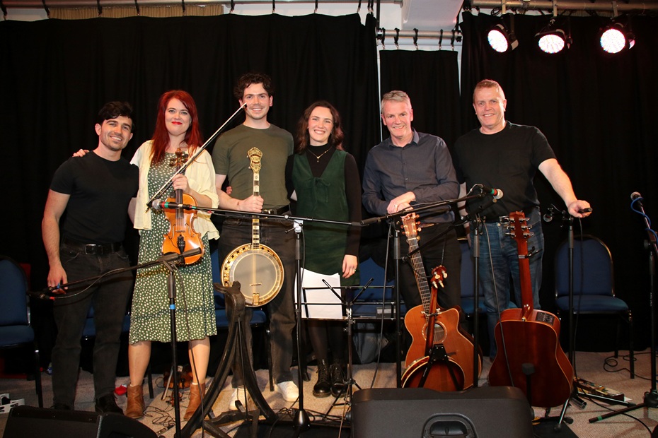 Entertainment by Daragh McSloy, Suzanne Savage, Jack, Ellen, Paul and Sean Kelly had everyone tapping their feet at a celebration of local talent and tradition.