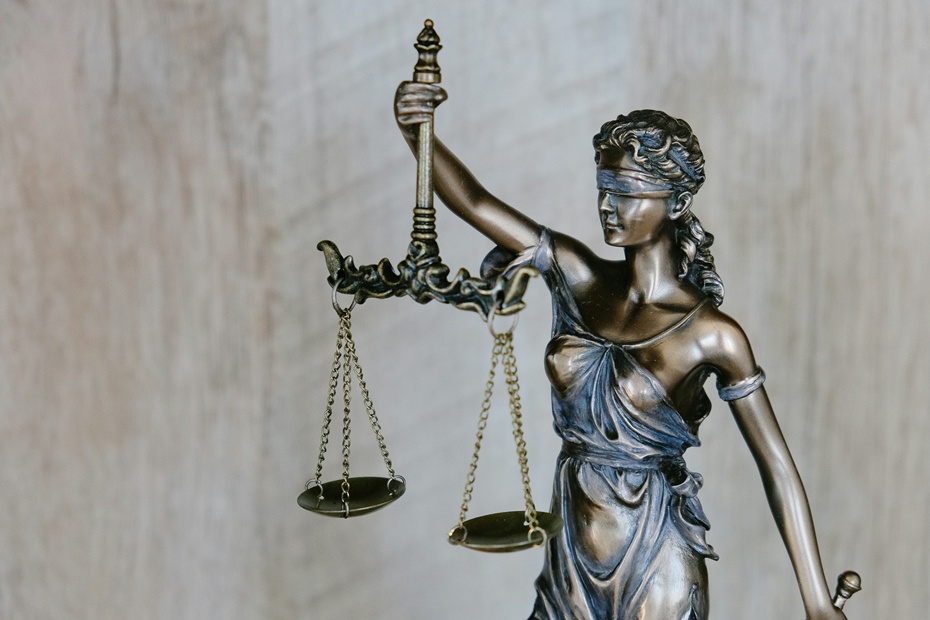Photo by Tingey Injury Law Firm/ Unsplash