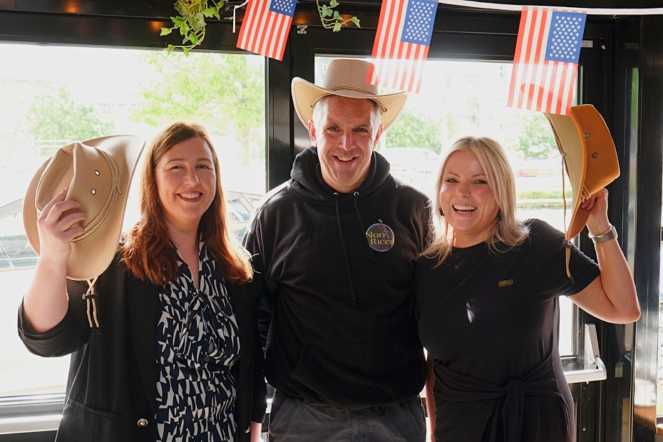Orla Hayes, Canal Court Hotel; Ross McArdle, Nan Rices and Sabrina McTaggart, Magees Bar at the launch of Newry Goes Nashville. The festival runs from 3-5 July 2026.