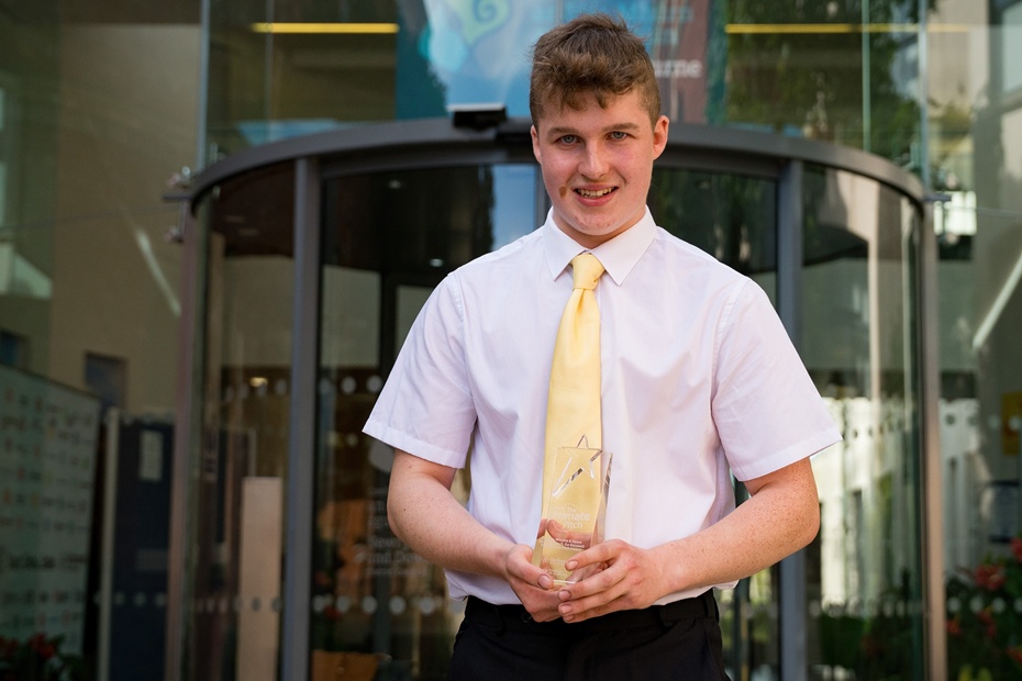 Castlewellan entrepreneur, Ben O’Connor has wowed judges at the Newry, Mourne and Down Ultimate Pitch final, securing his place in the final with his mobile app designed to digitise and streamline agricultural tasks.