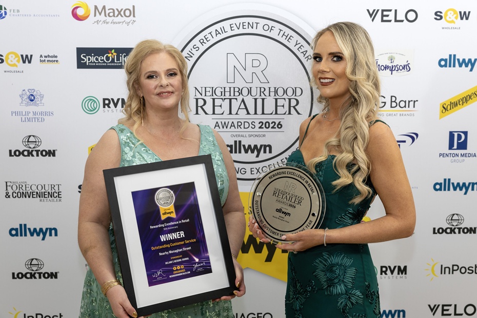 Jennifer McQuillan (right) from Nearby Monaghan Street is pictured with Dawn Cartmill, on behalf of category sponsor, Ireland’s Wedding Journal