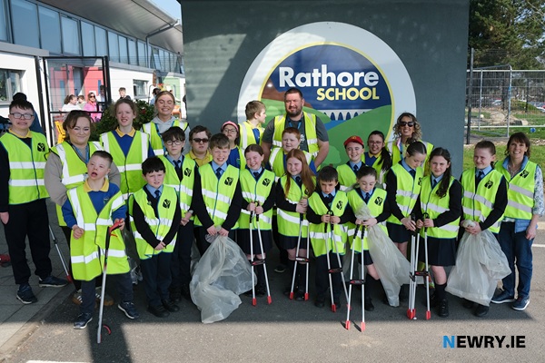 Pupils from St Malachy's PS and Rathore School get ready for their Spring Clean. Photograph: Columba O'Hare/ Newry.ie 