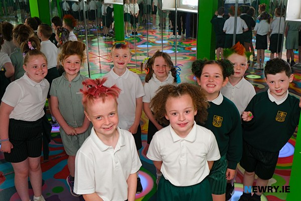 Children from Windsor Hill PS and St Patrick's PS enjoying their day out at Sticky Fingers.