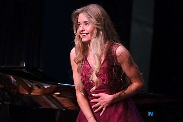Lauren McCann, Newry was one of the finalists in the Young Singer of the Year. Photograph: Columba O'Hare/ Newry.ie 