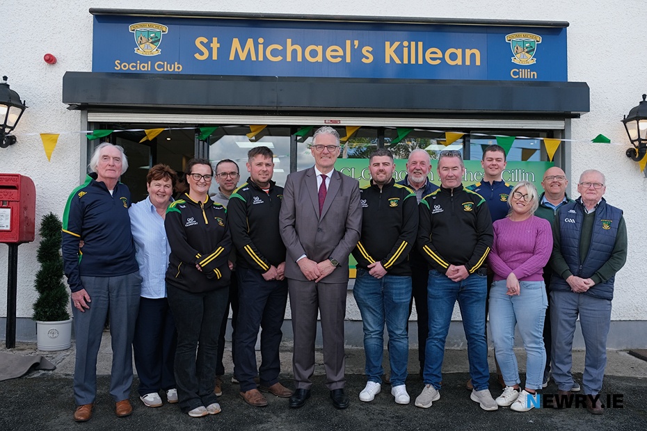 GAA President, Jarlath Burns and Chairman of the Armagh County Board, Sean McAlinden pictured with members of St Michael's GAC Killean Committee during their visit to the club. Photograph: Columba O'Hare/ Newry.ie 
