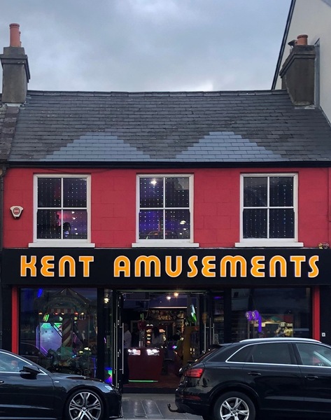 Photo of the modern Kent Amusements Arcade, Church Street, Warrenpoint. Taken by the author on the 26th of August 2025.