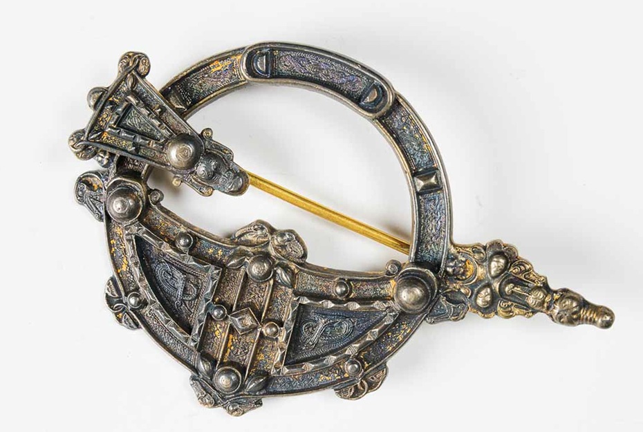 1850s replica of the Tara Brooch by Dublin Jeweller George Waterhouse. Collection of Armagh County Museum