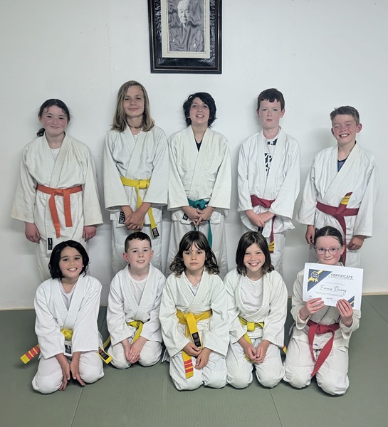 Young people from Warrenpoint and Mayobridge clubs.