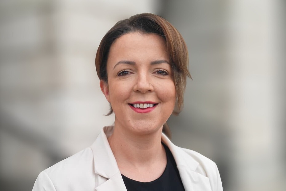 Liz Kimmins MLA