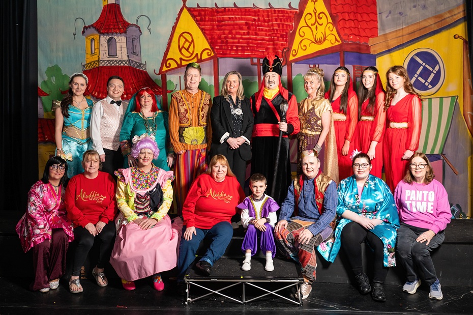 Newry, Mourne and Down District Council Deputy Chairperson, Cllr Geraldine Kearns is joined on stage by the cast of Aladdin ahead of the Newry Panto Players performance at Newry Town Hall, which runs until Saturday 24 January.