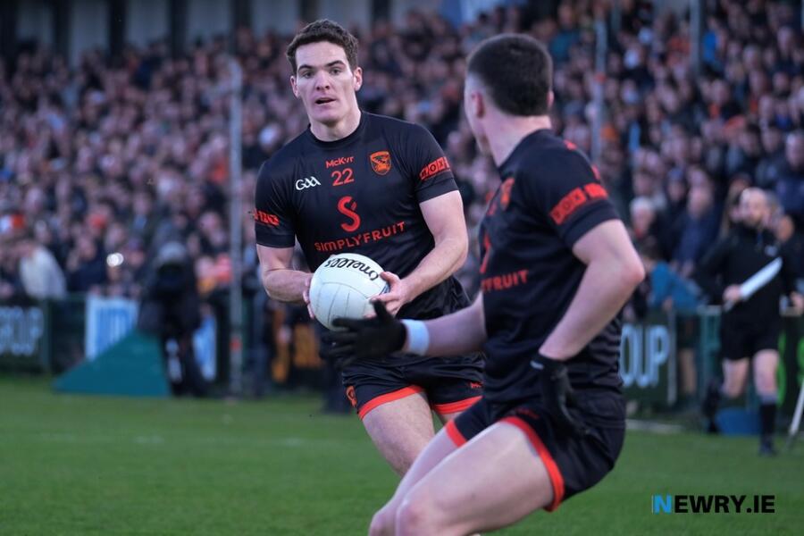 Jarlath Og Burns on the ball.