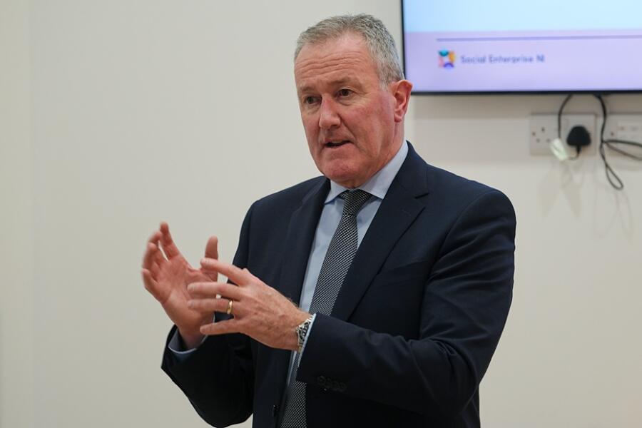 Seanadóir Conor Murphy
