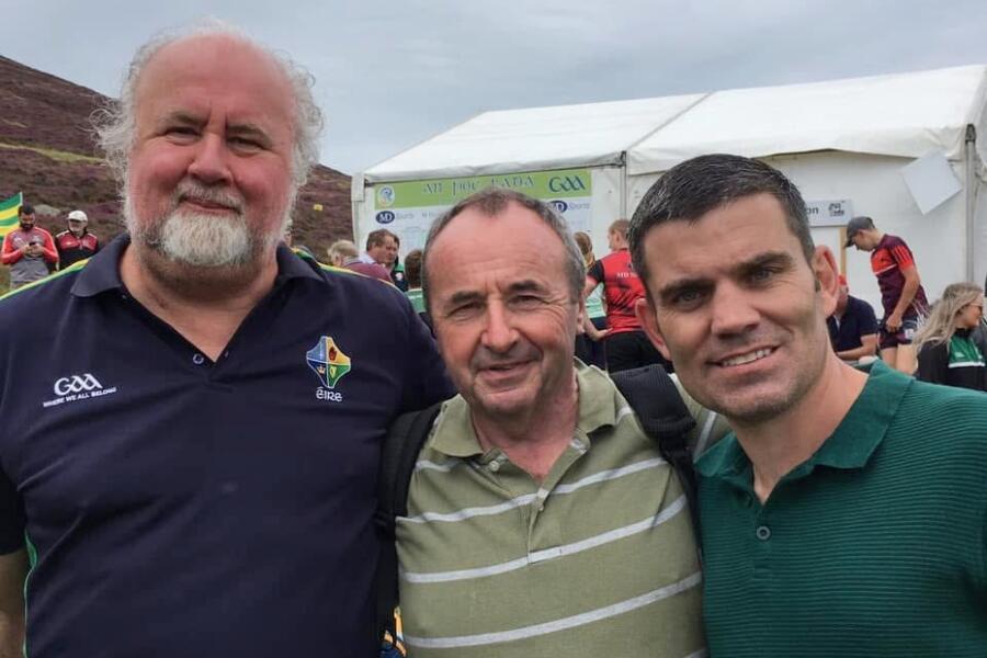 Martin Donnelly Poc Fada Sponsor, Pat McGinn National Poc Fada Committee & former World Boxing Champion Bernard Dunne pictured on Annaverna Mountain 