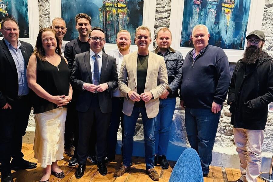 Dáire Hughes MP with members of the Irish Australia Chamber of Commerce. 