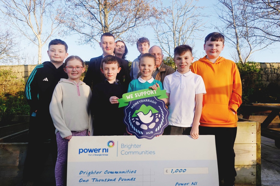 Members of Moneydarragh Community Hub have received a £1,000 donation as part of Power NI’s Brighter Communities initiative.