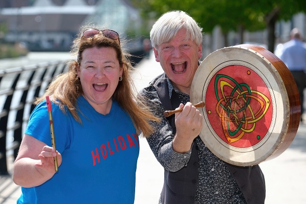  Iúr Cinn Fleadh committee members Clive Price and Suzanne Marner make a big fuss about this year’s Fleadh. 