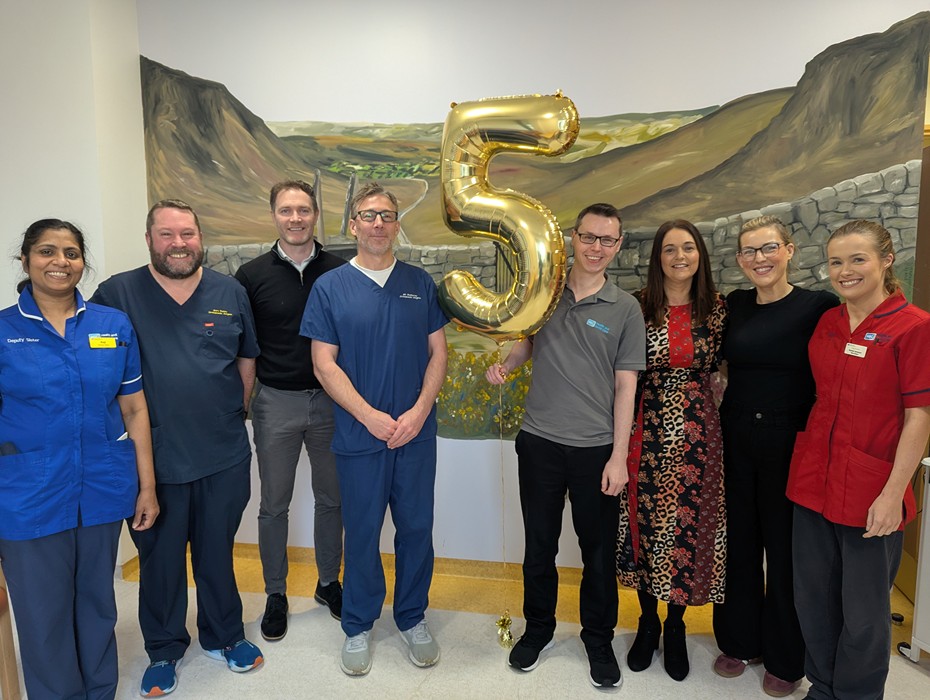 Some of the Southern Trust’s Trauma and Orthopaedic team who have received national recognition for commitment to patient safety, for the fifth consecutive year.  Pictured from left: Raji Philip – Clinical Sister Orthopaedic Ward, Dr Gary Rainey - T&O Speciality Doctor, Enda McGinley – T&O Advanced Orthopaedic Practitioner, Mr Dave McMurray – T&O Consultant/ Clinical Director, Conor Crossey – T&O Audit Admin assistant, Olivia Thornbury – T&O Operational Support Officer, Laura Murphy -  T&O Assistant Manager, Rachel Jameson – Ward Manager – Trauma Ward.