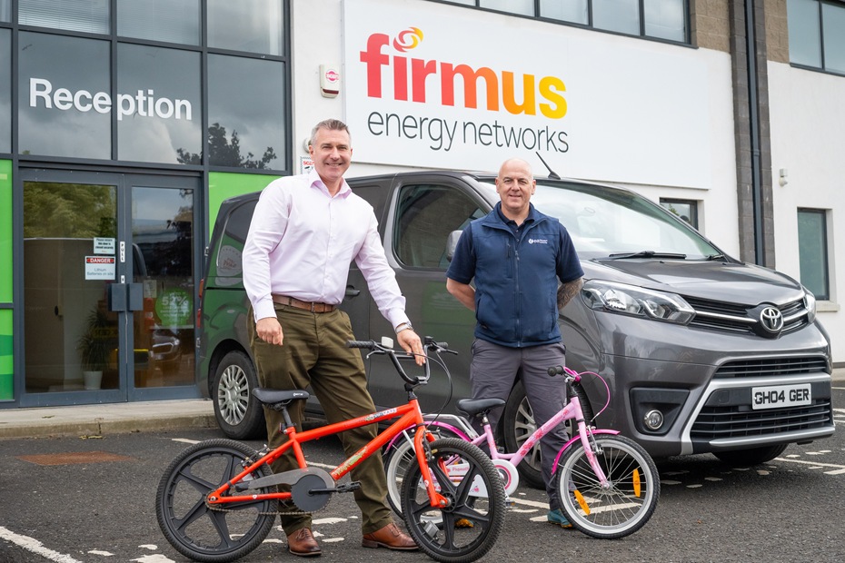 firmus energy networks’ Chief Executive Niall Martindale (L) pictured at the firm’s Antrim offices with Cycle Recycle Newry C.I.C owner, Gerard Hughes. 