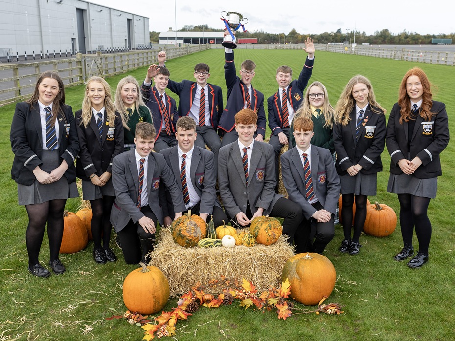 Prizewinners in the ABP Angus Youth Challenge.
