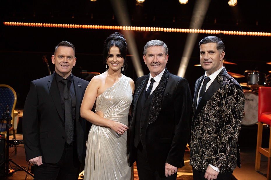 Gerry Guthre, Lisa McHugh, Daniel O_Donnell and John McNicholl on stage.