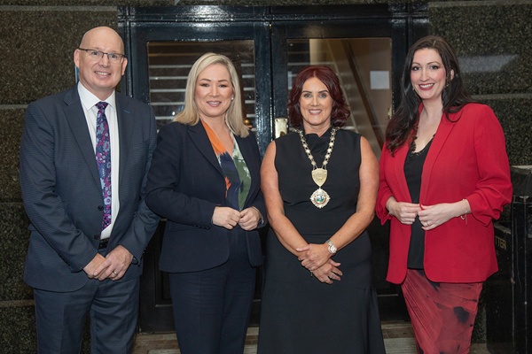Chamber President, Edwina Flynn and Chamber CEO, Michael Savage welcome Keynote Speakers, First Minister, Michelle O’Neill MLA and deputy First Minister, Emma Little-Pengelly MLA to the Newry Chamber President’s Banquet in the Canal Court Hotel, Newry.