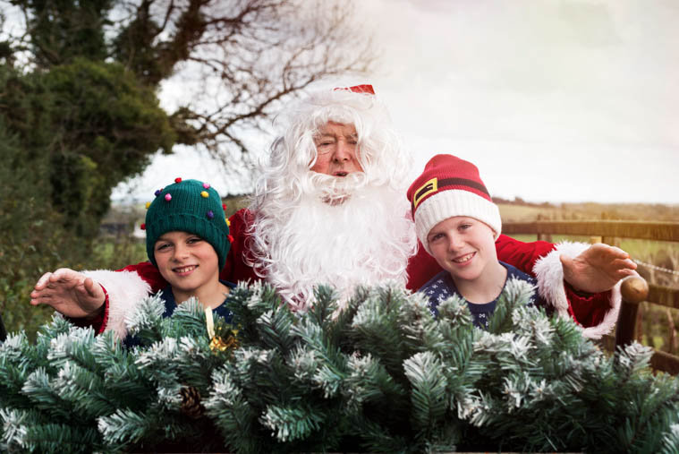 Oishin and Joel Barr (aged 8) visited Santa a little early this year. They can't wait to see him again! Oishin and Joel Barr (aged 8) visited Santa a little early this year. They can't wait to see him again!