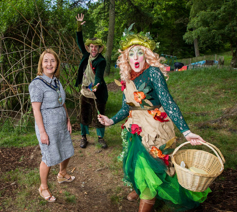 Newry, Mourne and Down District Council Chair, Councillor Roisin Mulgrew enjoying the Footsteps in the Forest Festival. Thousands of visitors from across Ireland flocked to Slieve Gullion on Saturday and Sunday for a packed weekend of family fun and adventure as part of this year’s Footsteps in the Forest festival. Featuring a host of make-believe characters, storytelling and a bustling schedule of activities, the event kicked off the first of five free summer events in the all-new Giant Adventures programme for 2017, a major series of family festivals organised by Newry, Mourne and Down District Council to showcase the region’s breath-taking mountains, coastline and mythical stories. Supported by Tourism NI, the Giant Adventures programme includes four additional standout events – Strangford Lough Skiffie Festival on 22nd and 23rd July, Festival of Flight on 4th and 5th August, Wake the Giant on 26th and 27th August and City of Merchants on 30th September and 1st October – a new festival this year which reflects on and celebrates the rich maritime and industrial heritage of Newry.