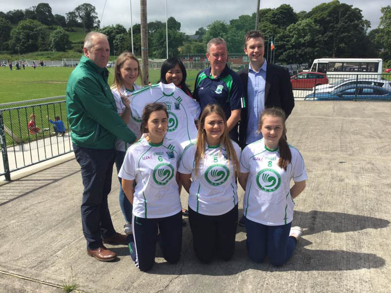 Shane O’Neill’s senior ladies being presented with a new set of jerseys by representatives of the Confucius Institute Shane O’Neill’s senior ladies being presented with a new set of jerseys by representatives of the Confucius Institute