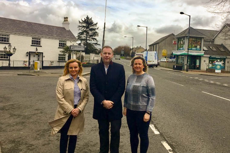 Chris Hazzard MP joined colleagues Sinead Ennis MLA & Cllr Oksana McMahon in Mayobridge this week for a briefing with DfI Roads on future roads improvements in the village. Chris Hazzard MP joined colleagues Sinead Ennis MLA & Cllr Oksana McMahon in Mayobridge this week for a briefing with DfI Roads on future roads improvements in the village.