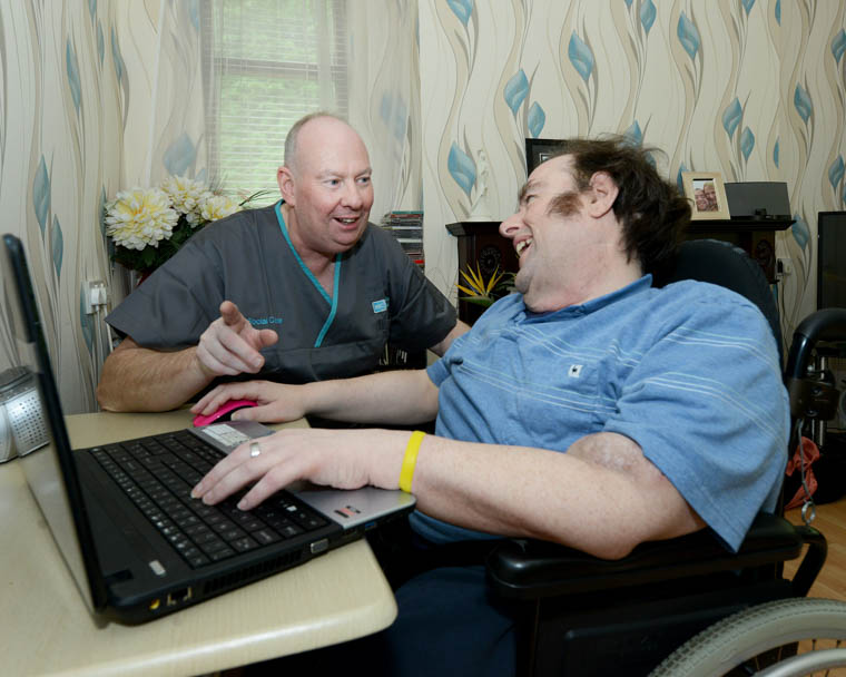 Patrick and Jarlath enjoy a chat. Patrick and Jarlath enjoy a chat.