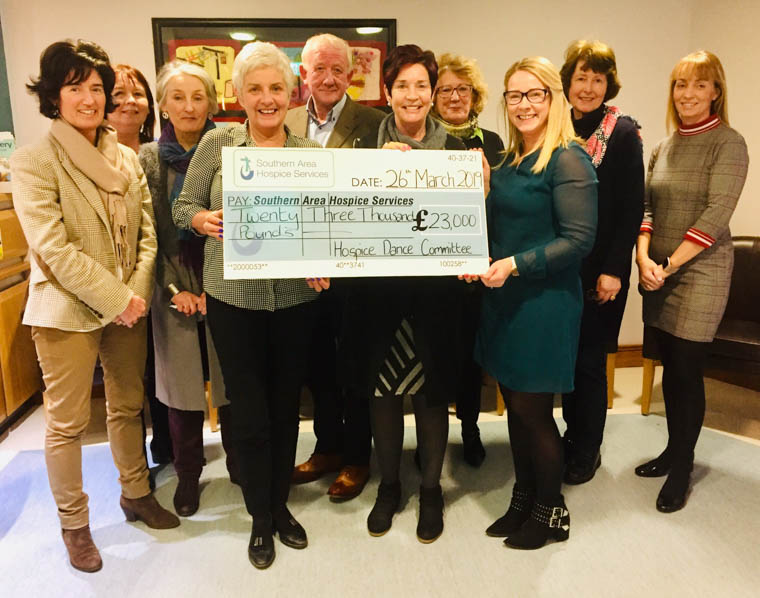 Pictured are some of the Dance Committee members handing over a cheque to Liz Cuddy, CEO Southern Area Hospice.  Photographed from left to right: B/R &ndash; Majella Gollogly, Southern Area Hospice, Patricia Freeman, David Buchanan, Mairead McLoughlin, Maura Cranley, Lisa Mulkerns, F/R &ndash; Petrina Flood, Liz Cuddy, CEO Southern Area Hospice, Geraldine Loughran, Chairperson of the Dance Committee and Grainne Mulgrew, Southern Area Hospice.