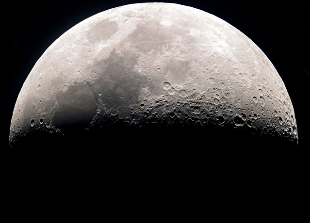View the night sky from south Armagh. Photo by <a href=