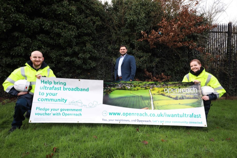 Michael Gaw, Openreach CFP lead, alongside members of Openreach’s build team Michael Gaw, Openreach CFP lead, alongside members of Openreach’s build team