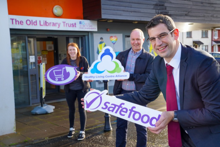 Launching the Transform Your Trolly programme are from left: Andrew Castles, safefood; Tony Doherty, Healthy Living Centre Alliance and Julie White, Healthy Living Centre Alliance. Launching the Transform Your Trolly programme are from left: Andrew Castles, safefood; Tony Doherty, Healthy Living Centre Alliance and Julie White, Healthy Living Centre Alliance.