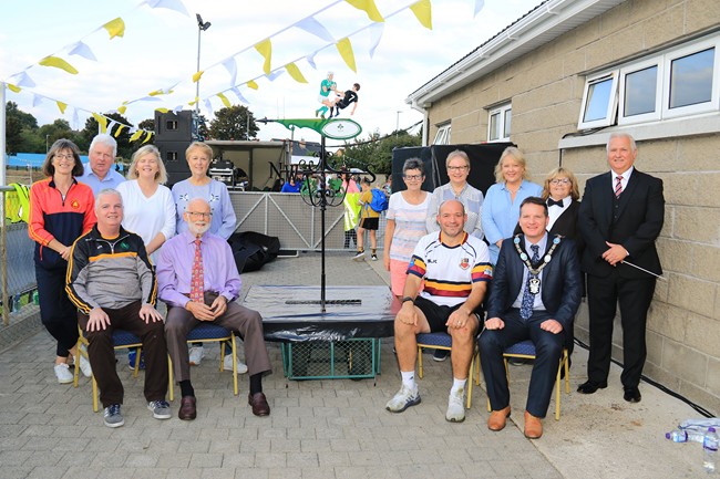 A gift of a personalised weather vane was made to Rory Best pictured with the Chairman Redmond O'Hanlon GAA Robert O'Neill, Chairman organising committee Roy Copeland, committee members, Lord Mayor Glenn Barr Armagh City, Banbridge and Craigavon Council.