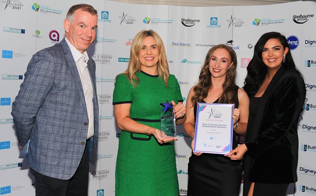 Best Customer Service Award Winner ‘Jack Murphy Jewellers’ represented by Gemma Murphy, Sinead Sands and Tara O’Hanlon accept their Award from Sponsor Eamonn Connolly, Newry BID Manager. Best Customer Service Award Winner ‘Jack Murphy Jewellers’ represented by Gemma Murphy, Sinead Sands and Tara O’Hanlon accept their Award from Sponsor Eamonn Connolly, Newry BID Manager.