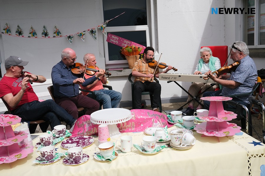 The music session in full swing at the Mercy Home in Newry. Photograph: Columba O'Hare/ Newry.ie 