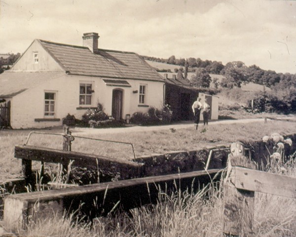 One of the lockkeeper’s cottages which once stood at the locks along the Inland section of the Newry Canal. This photograph was taken in the 1950s.  Newry and Mourne Museum Collection