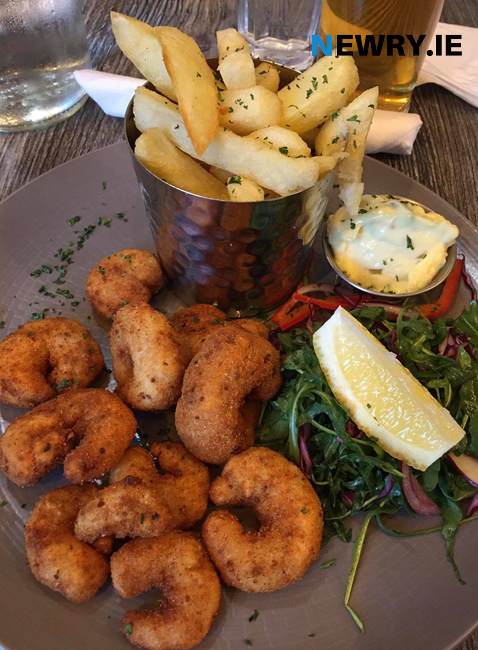 Snaubs Cafe is open for lunch and evening meals 
