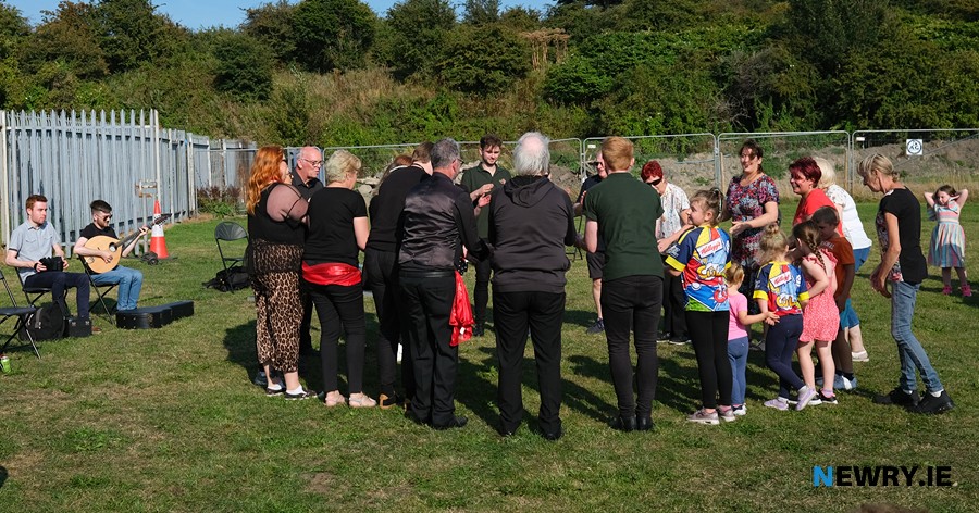 Dancing on the Greens at Whitegates as part of Iúr Cinn Fleadh 2022. 