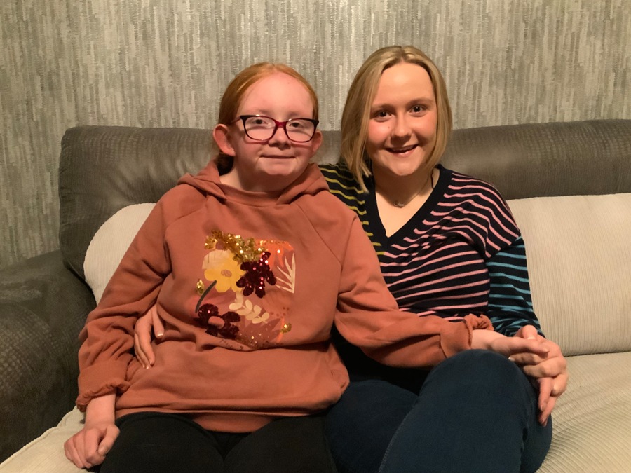 Kiera McQuaid (Right) with her sister Hannah 