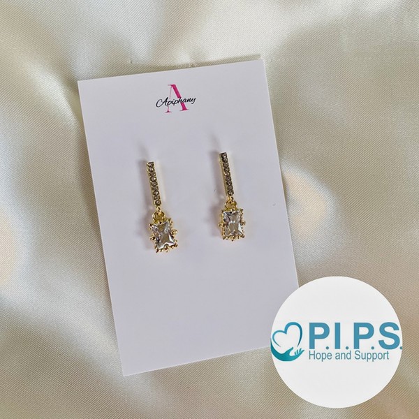 The earrings that will raise funds for PIPS Hope and Support.