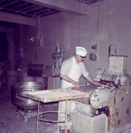 Paddy Kimmins working at a dough divider in McCann’s Bakery, 1970s. Newry and Mourne Museum Collection