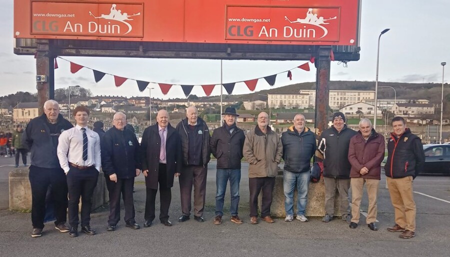 Members of the An Ríocht Men’s Shed group with Specsavers Newry Optometrist Conor O’Donnell (second from left).