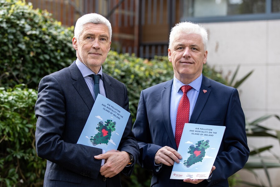 Chief Executive of the Irish Heart Foundation Tim Collins, on left, with Head of British Heart Foundation Northern Ireland Fearghal McKinney, on left, at the launch of the report. 