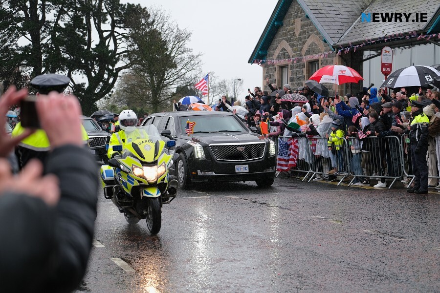 The presidential entourage arrives into Carlingford. Photograph: Columba O'Hare/ Newry.ie 