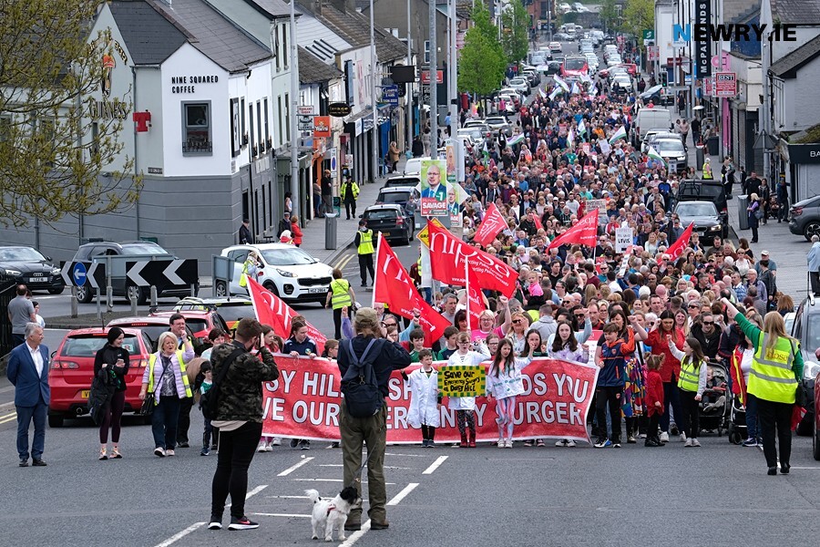 The protest march makes its way to Daisy Hill Hospital. Photograph: Columba O'Hare/ Newry.ie 