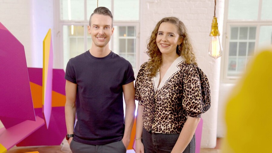  Éadaí SOS Presenters Proinsias Ó Coinn and Caoimhe Ní Chathail.