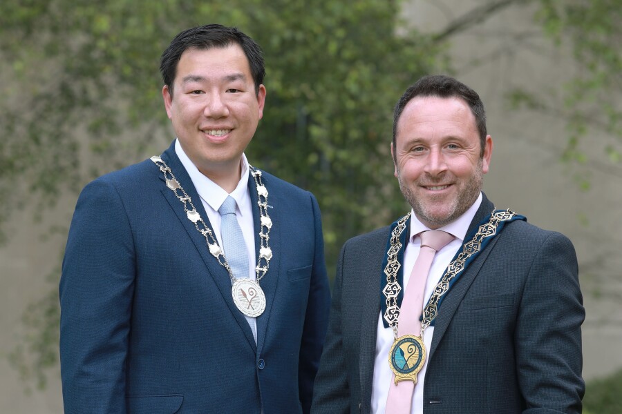 Council Chairperson, Cllr Pete Byrne and Deputy Chairperson, Cllr David Lee-Surginor.